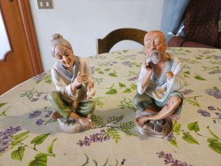 Royal porcelain.  Coppia statuine 