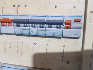 ELECTRICISTA