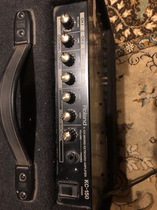 Amplificador Roland KC 150