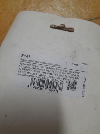 Espejo retrovisor universal