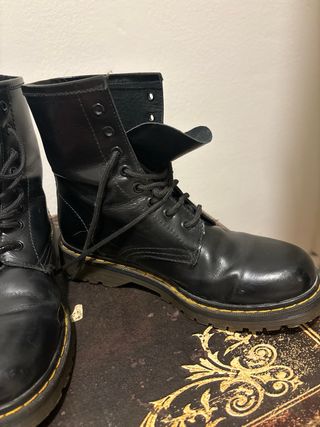 Botas estilo Dr Martens