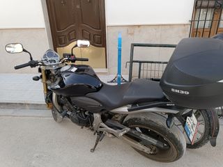Moto honda CB HORNERT 600CC