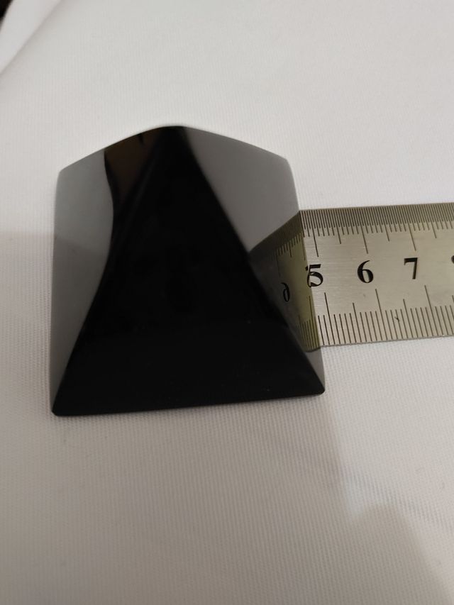 Pirámide obsidiana. Minerales