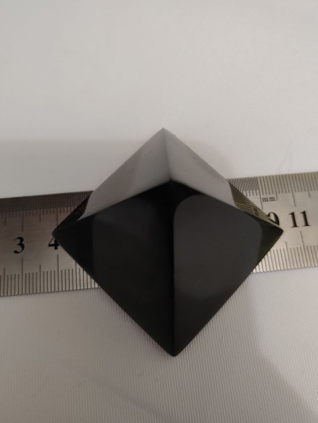 Pirámide obsidiana. Minerales