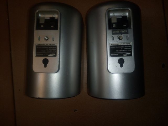 Altavoces Samsung ganga(8€)
