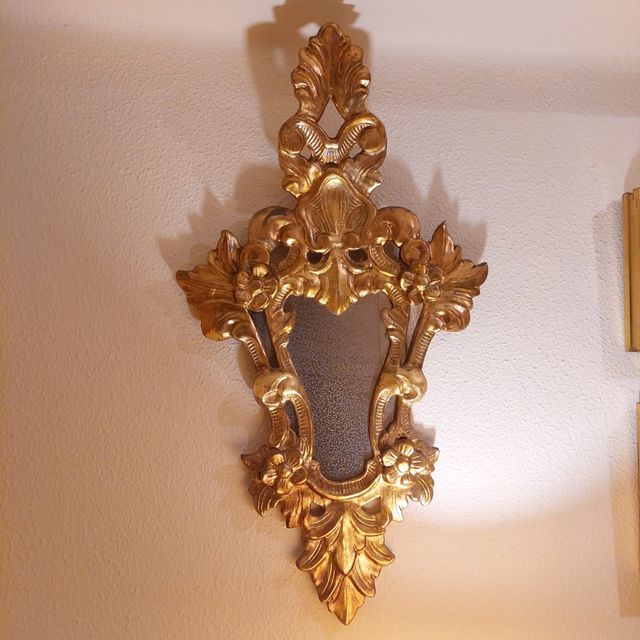 Cornucopia espejo de madera antiguo