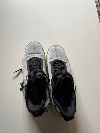 Jordan bambas