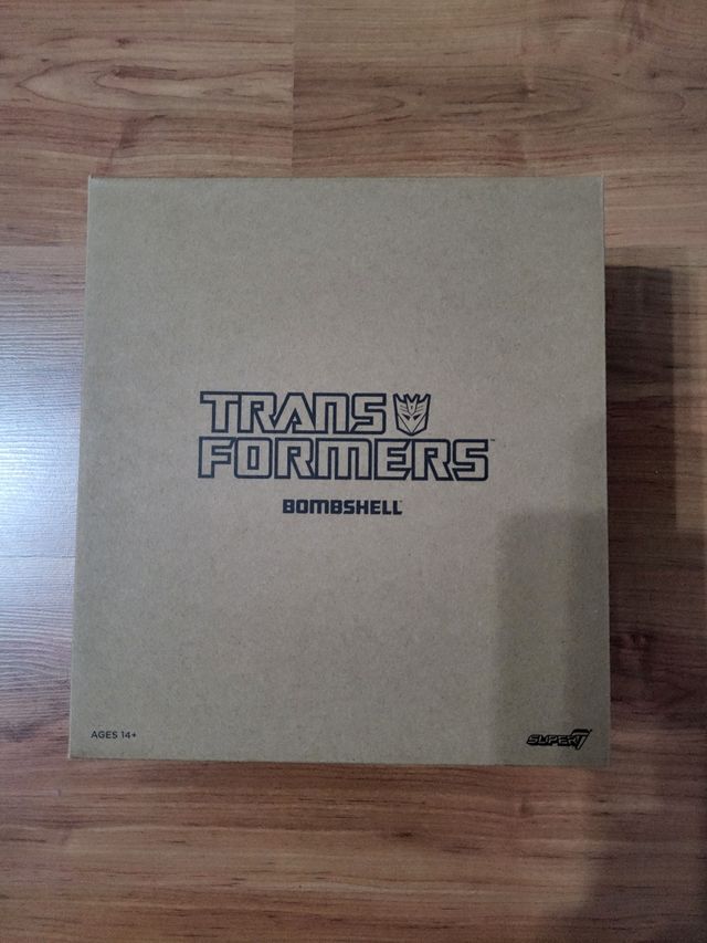 Figura Transformers Bombshell