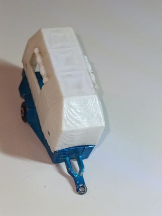 *REMOLQUE PARA CABALLOS MAJORETTE 1/64