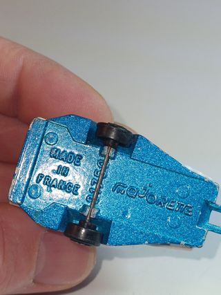 *REMOLQUE PARA CABALLOS MAJORETTE 1/64