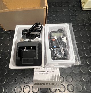 Baofeng UV-5R dual band VHF UHF transceiver