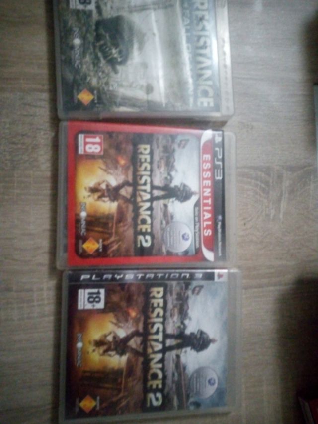 PS3 Resistance ganga (10€)