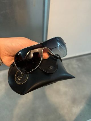 gafas de sol rayban orginal con su funda