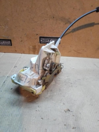 Cerradura puerta delantera derecha Ford FO h_97835