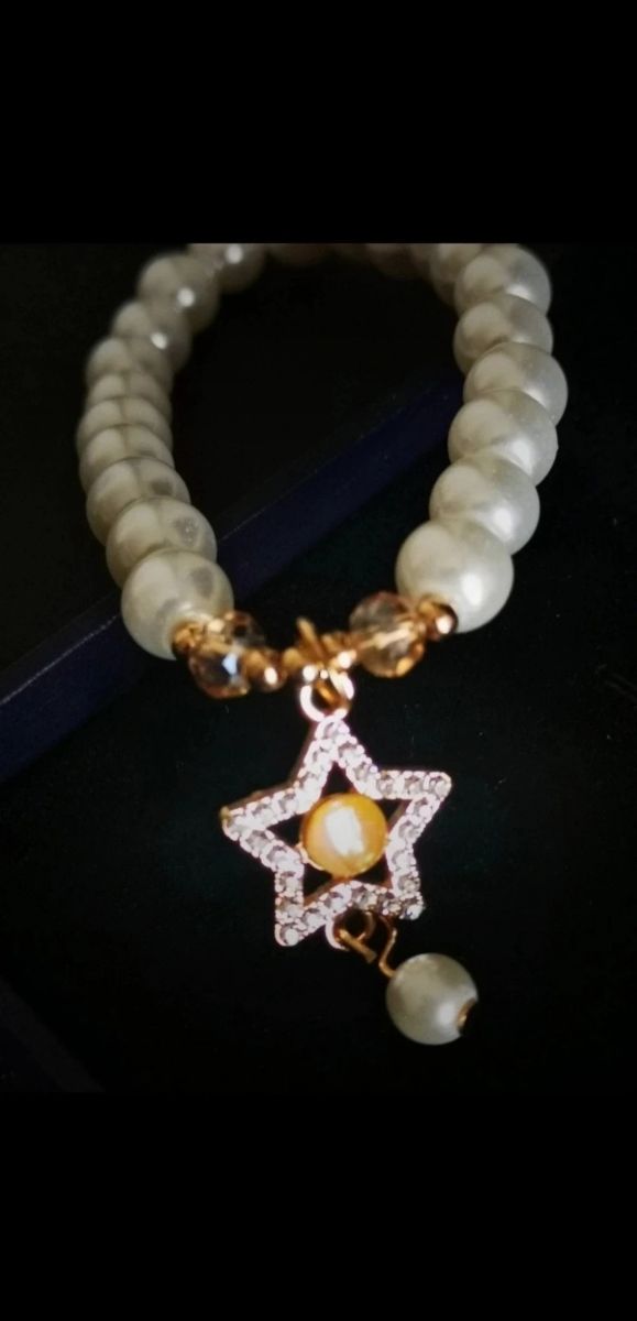 Bracciale con stella e strass