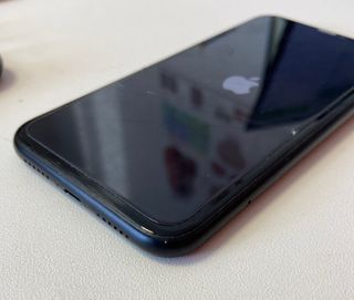 telefono I-phone xr 64GB