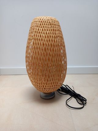 Lámpara de mesa