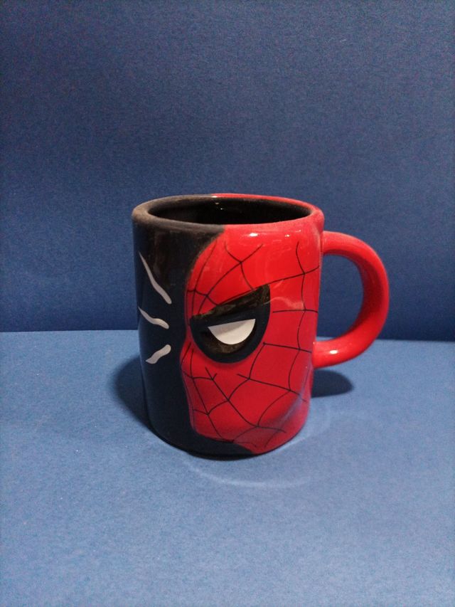 Taza cerámica Spiderman