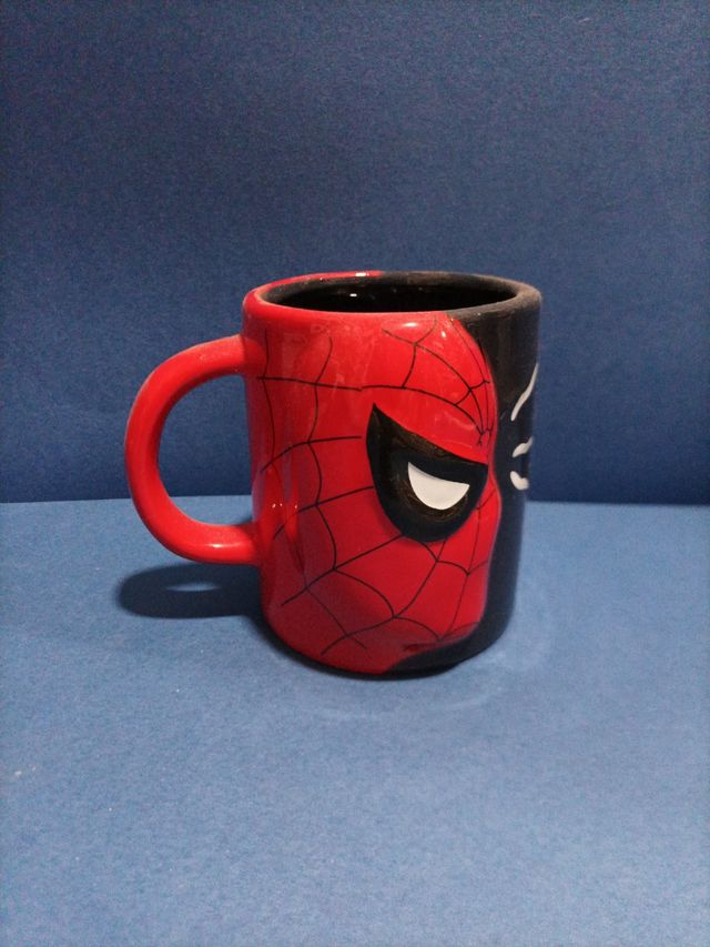 Taza cerámica Spiderman