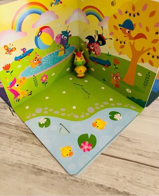 Libro con muñecos: Els teus amics els Xulicorns!