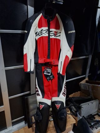 Mono de moto cuero Dainese talla 48