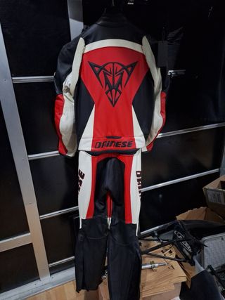 Mono de moto cuero Dainese talla 48