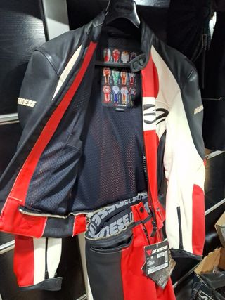 Mono de moto cuero Dainese talla 48