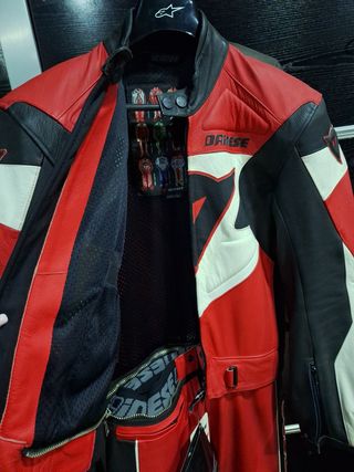 Mono de moto cuero Daisnese talla 48