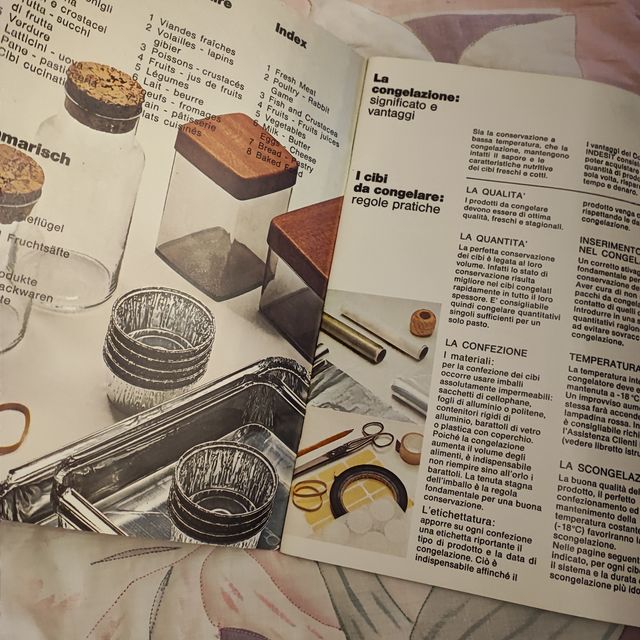 Libretto pubblicitario indesit