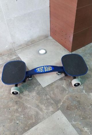 Monopatin twist board