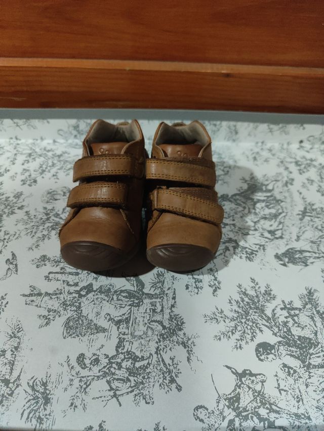 Zapatos biomecanics bebé