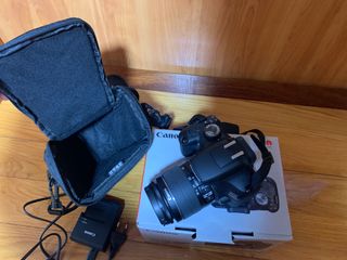 CANON EOS 2000D EF-S 18-55 IS II KIT (nueva)