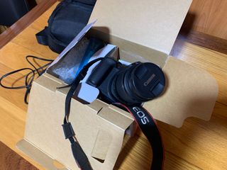 CANON EOS 2000D EF-S 18-55 IS II KIT (nueva)