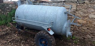 Se vende cisterna galvanizada 2000 litros