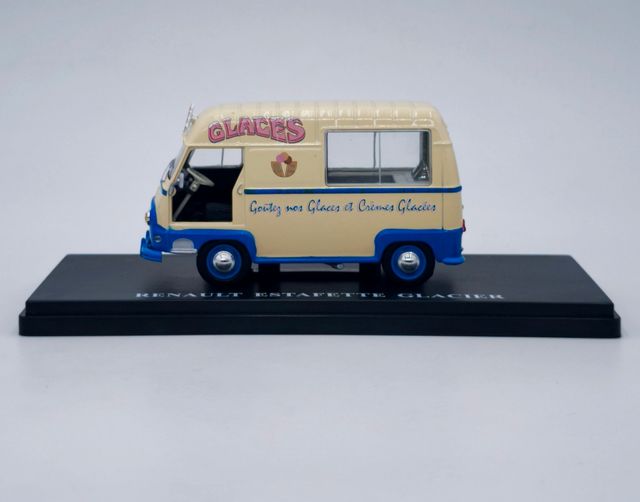 RENAULT ESTAFETTE GLACIER 1963 1/43 IXO HACHETTE