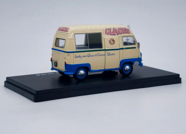 RENAULT ESTAFETTE GLACIER 1963 1/43 IXO HACHETTE