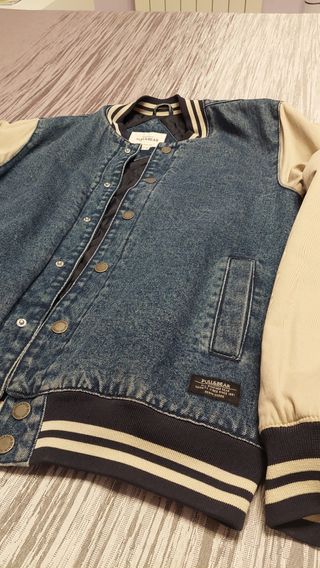 Cazadora beisbolera pull y bear