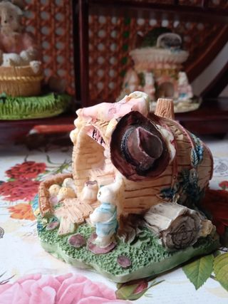 COLECCIÓN BARRIL BAR CONEJOS CUENTO FIGURA ANTIGUA