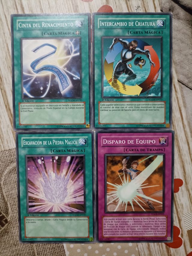 Lote 8: 13 cartas de Yu-Gi-Oh originales