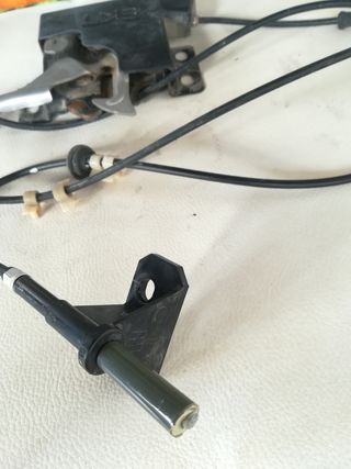 Cerradura capot Honda crv (1996-2001)