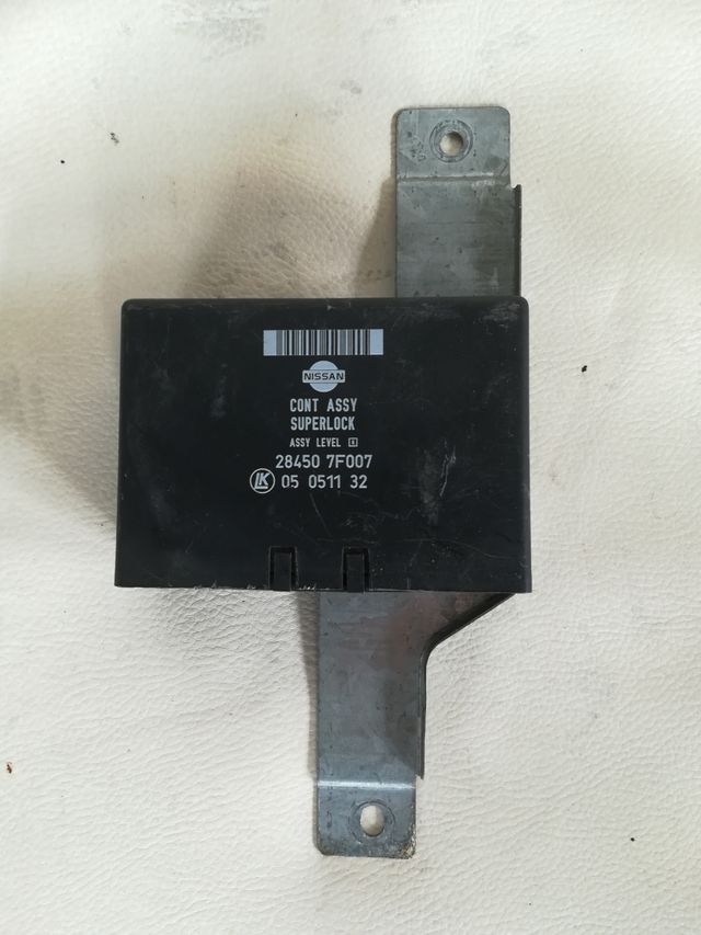 Centralita cierre centralizado Nissan terrano II