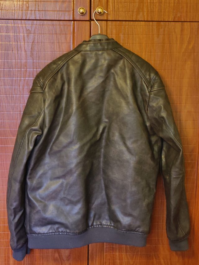 Giacca in pelle marrone molto calda