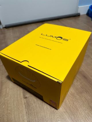 Casco de bici con luces integradas