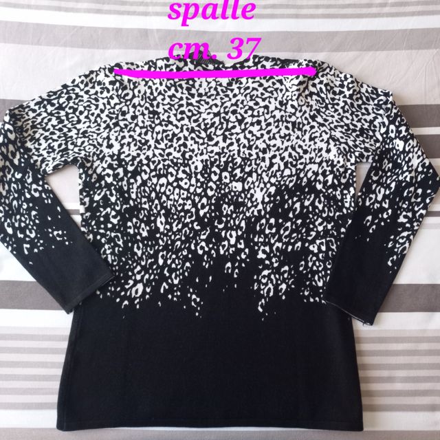 Maglia nuova con cartellino