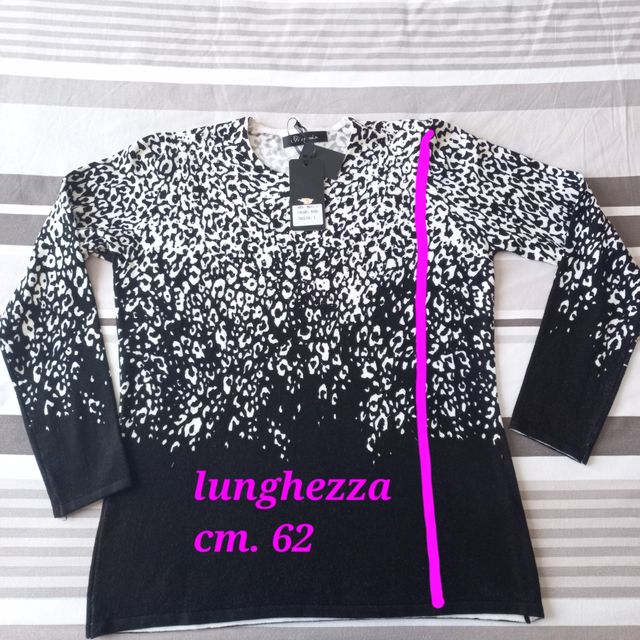 Maglia nuova con cartellino