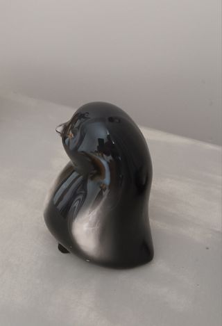 Pareja pingüinos porcelana