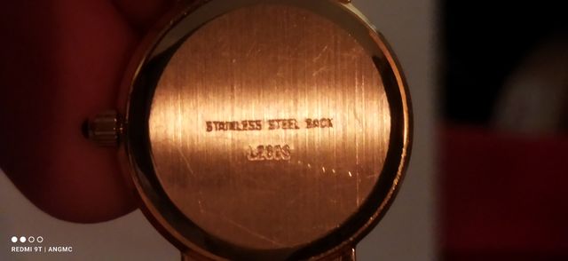 Reloj de señora. (Mira 8 fotos)