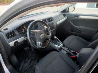 Volkswagen Jetta 2011
