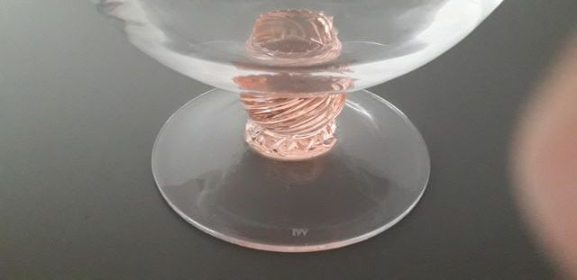 Alzata a coppa vintage in vetro lavorato rosa IVV
