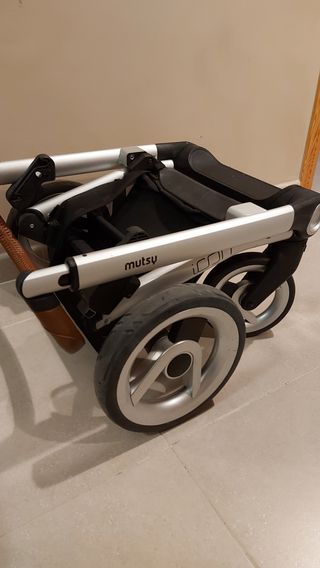 Carro Mutsy Icon completo con accesorios